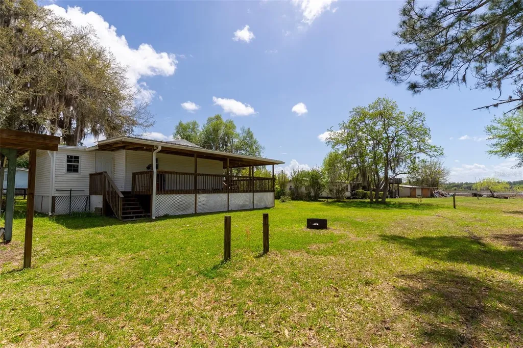 24525 NE 189th Street Fort Mc Coy FL 32134