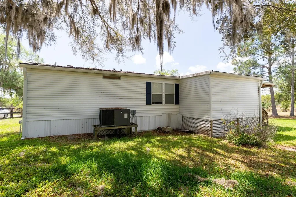 24525 NE 189th Street Fort Mc Coy FL 32134