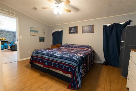 24525 NE 189th Street Fort Mc Coy FL 32134