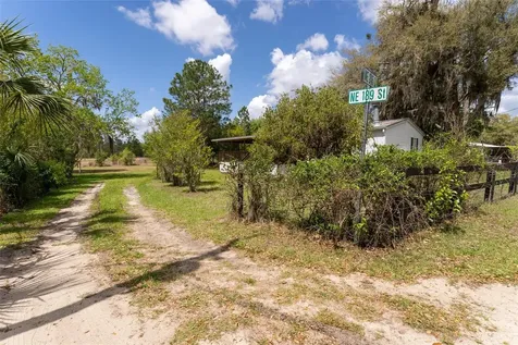 24525 NE 189th Street Fort Mc Coy FL 32134
