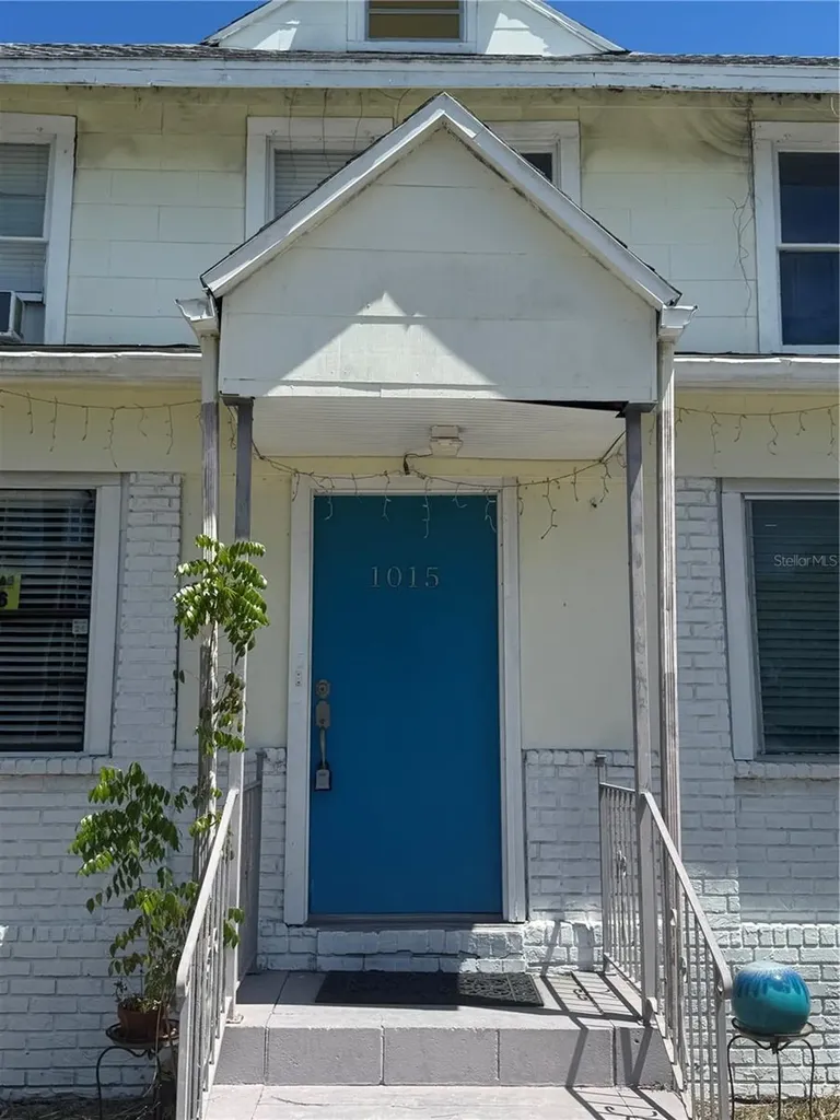1015 12th Street W Bradenton FL 34205