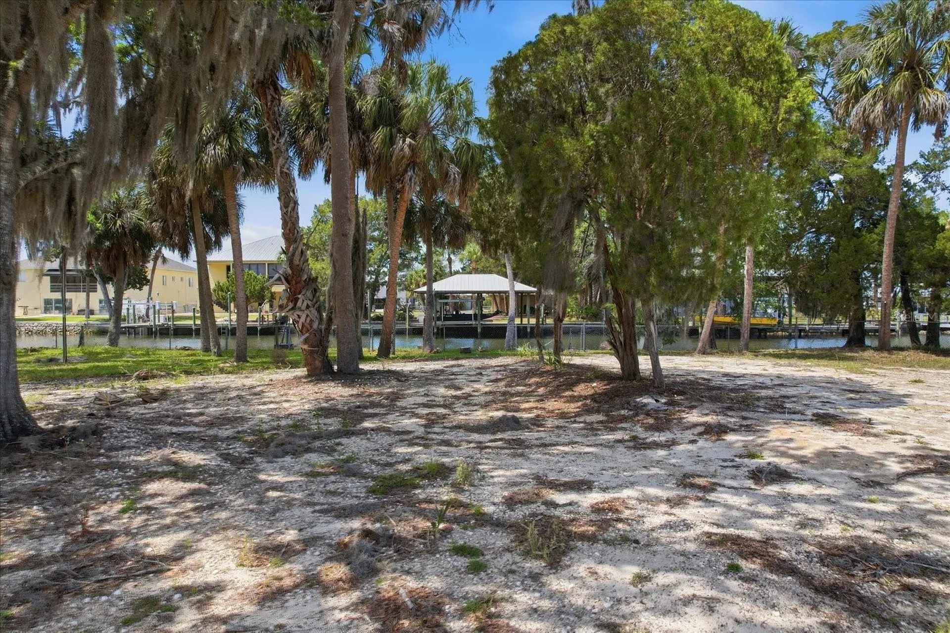 1941 NW 16th Street Crystal River FL 34428