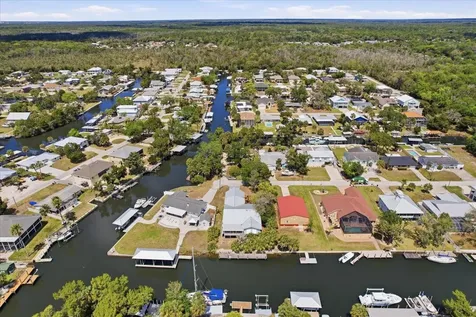 1941 NW 16th Street Crystal River FL 34428