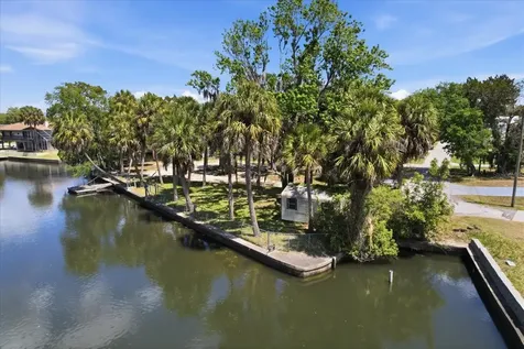 1941 NW 16th Street Crystal River FL 34428