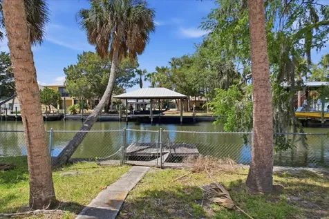 1941 NW 16th Street Crystal River FL 34428