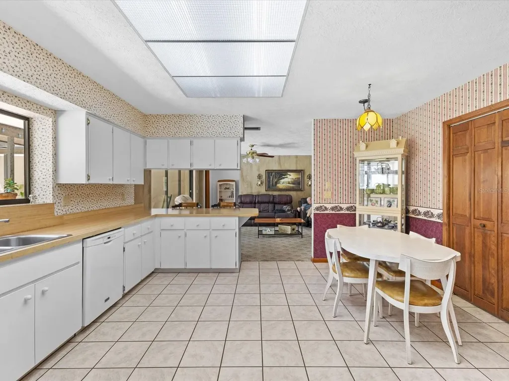 10700 Luscombe Court New Port Richey FL 34654