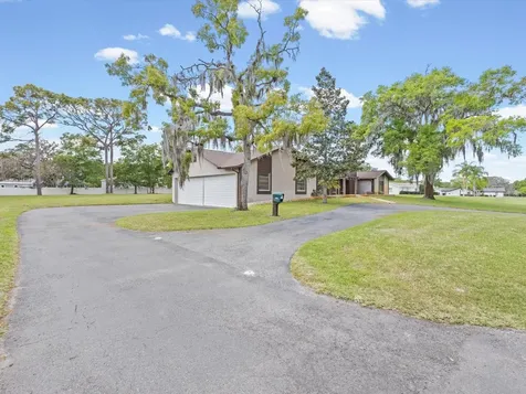 10700 Luscombe Court New Port Richey FL 34654
