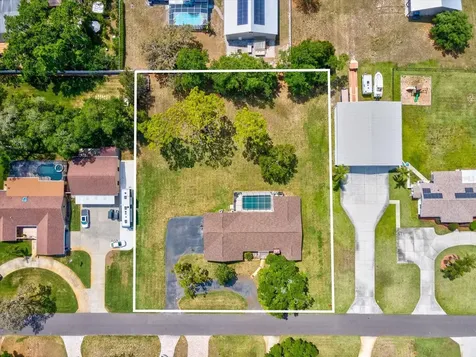 10700 Luscombe Court New Port Richey FL 34654