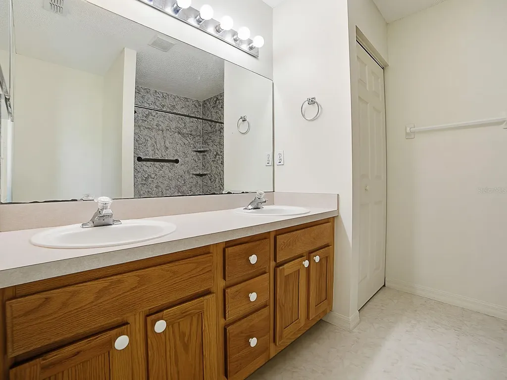 32744 Westwood Loop Leesburg FL 34748