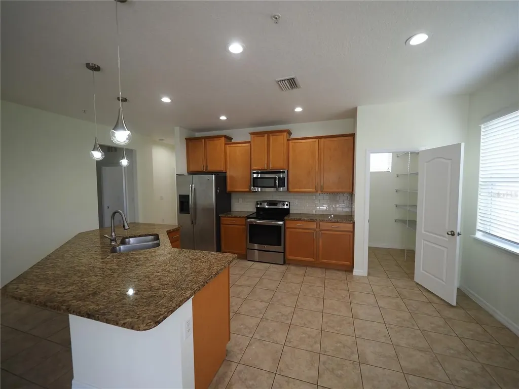 8140 Enclave Way Sarasota FL 34243