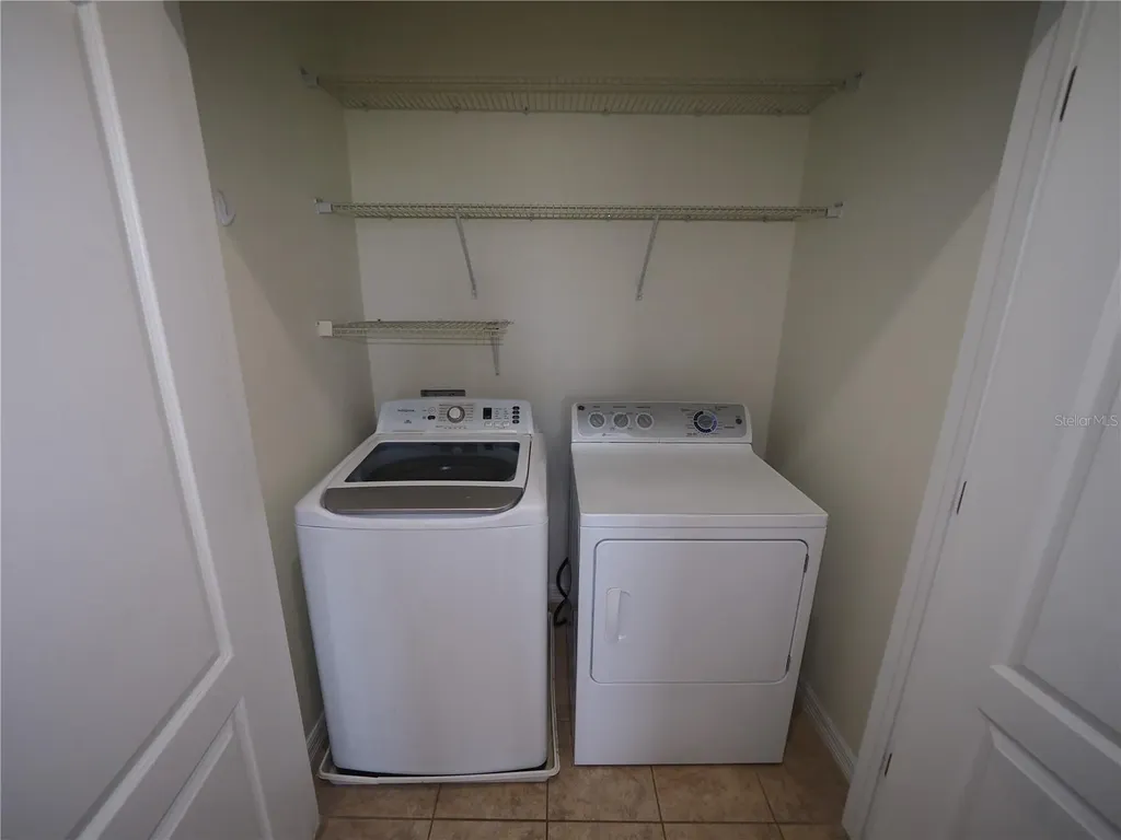 8140 Enclave Way Sarasota FL 34243