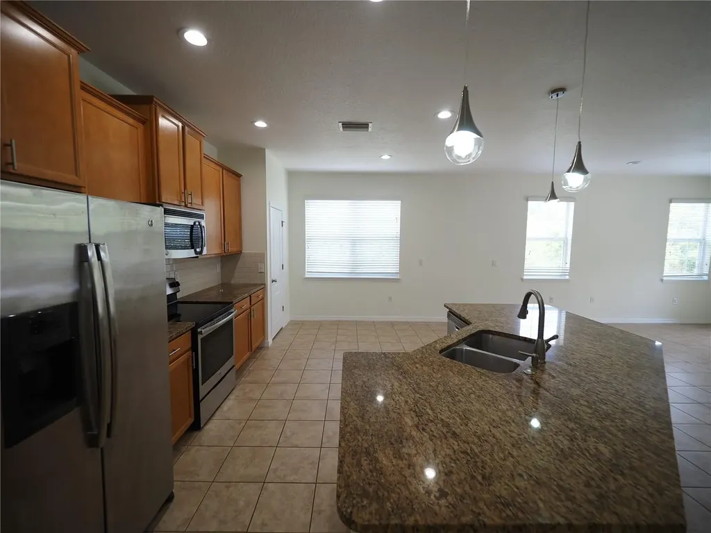 8140 Enclave Way Sarasota FL 34243