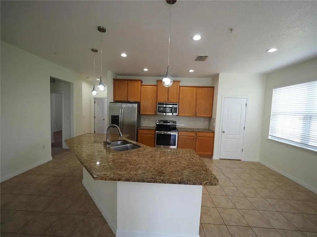 8140 Enclave Way Sarasota FL 34243