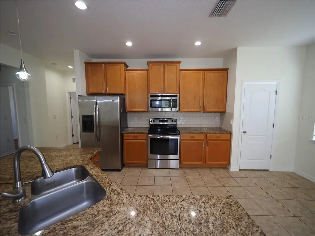 8140 Enclave Way Sarasota FL 34243