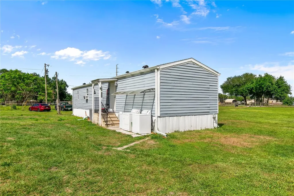 3834 Hixon Avenue St Cloud FL 34772