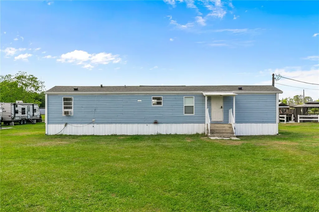3834 Hixon Avenue St Cloud FL 34772