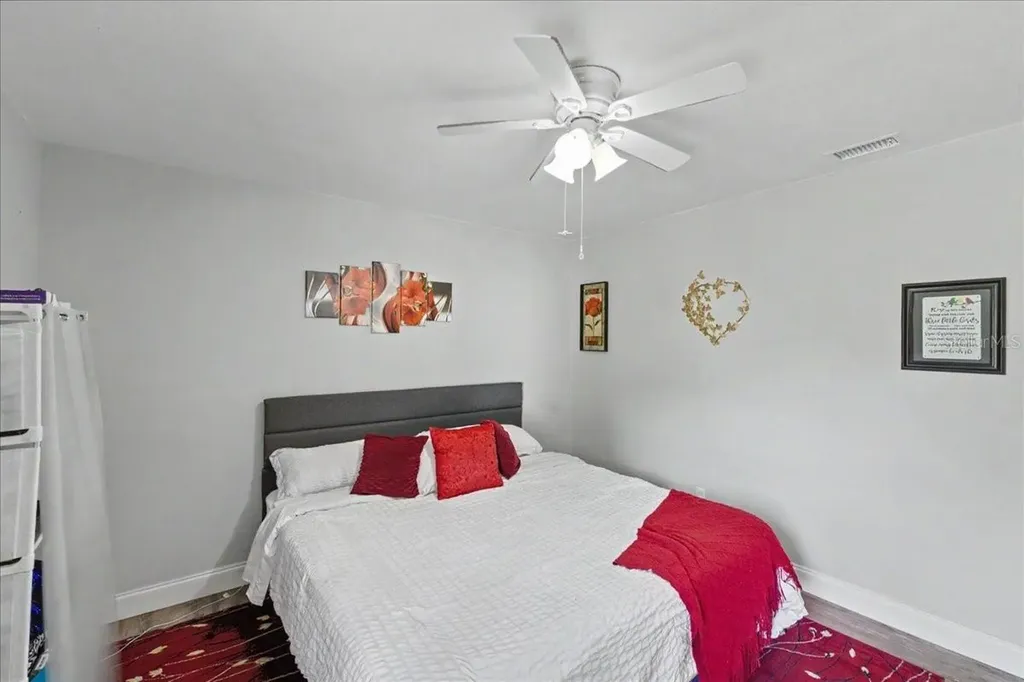 2021 India Palm Drive Edgewater FL 32141