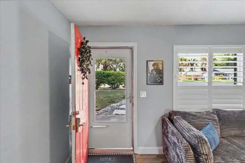 2021 India Palm Drive Edgewater FL 32141
