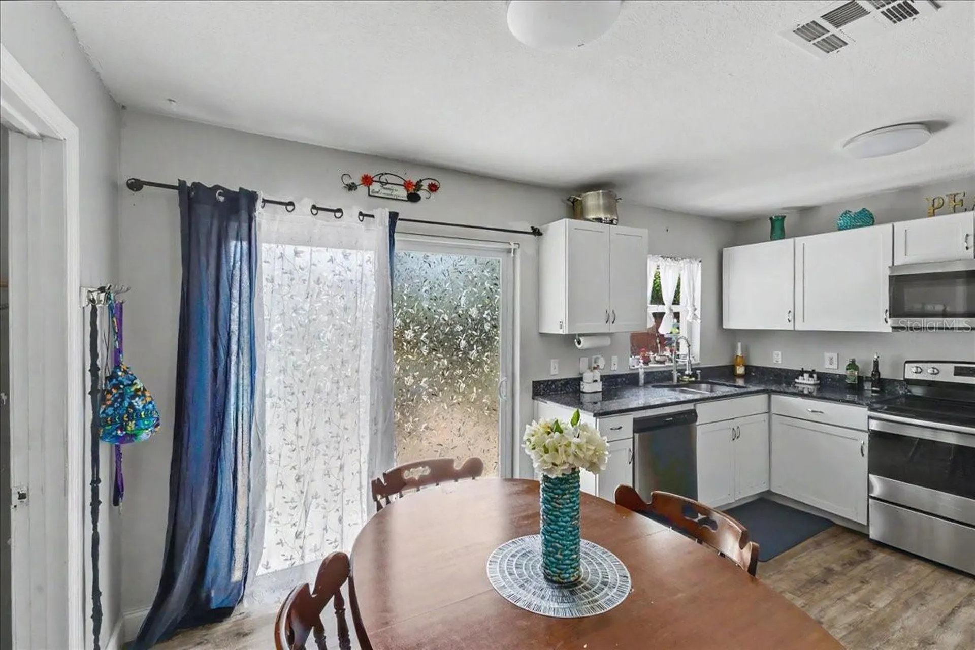 2021 India Palm Drive Edgewater FL 32141