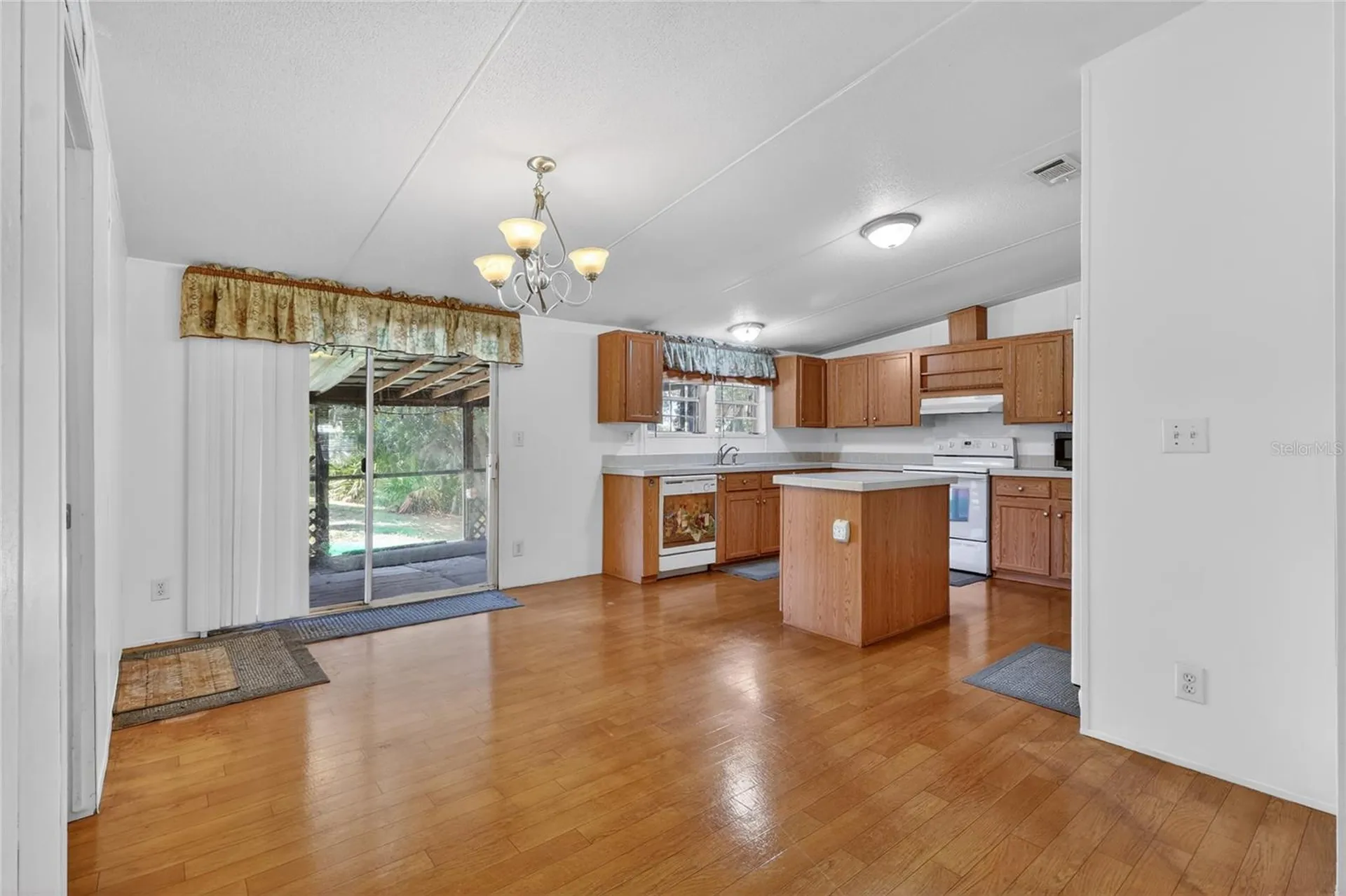227 Cracker Lane Wauchula FL 33873