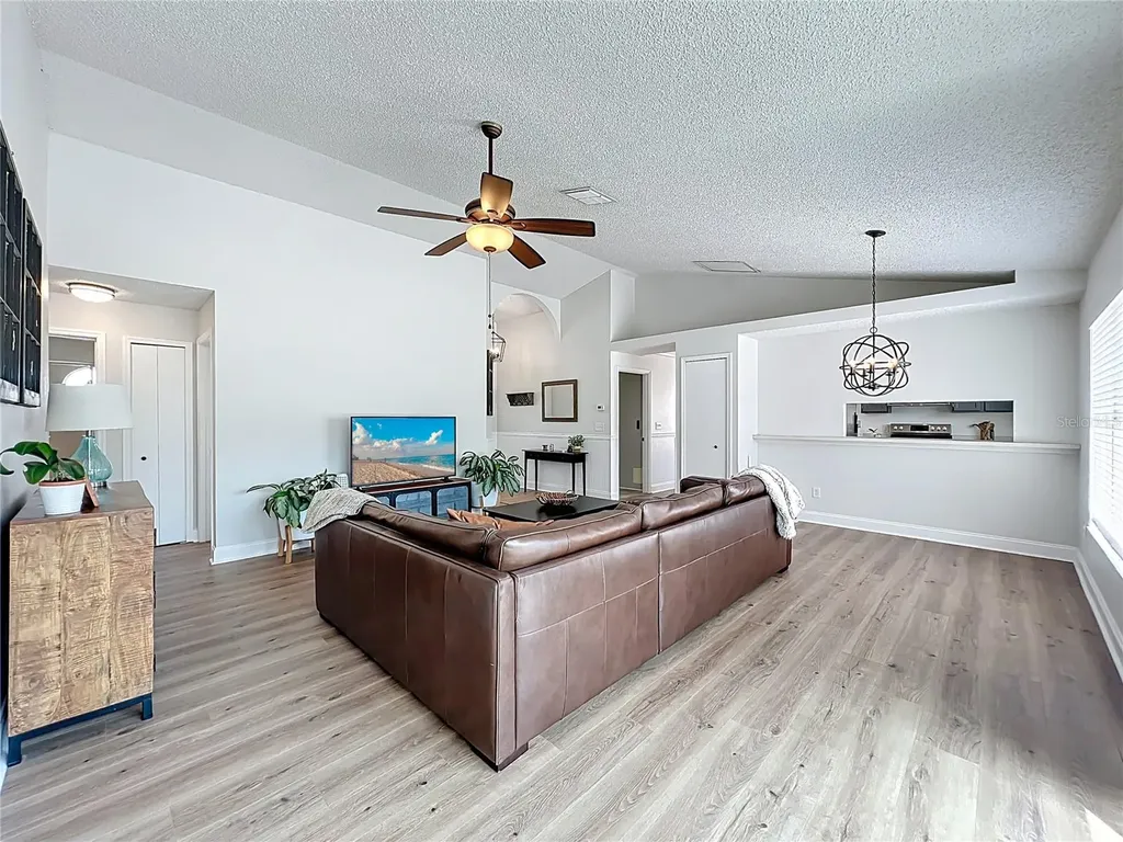 1433 Pon Pon Court Orlando FL 32825