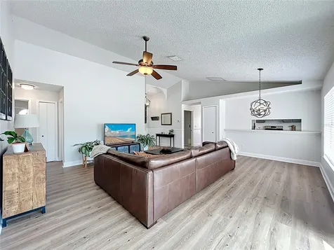 1433 Pon Pon Court Orlando FL 32825