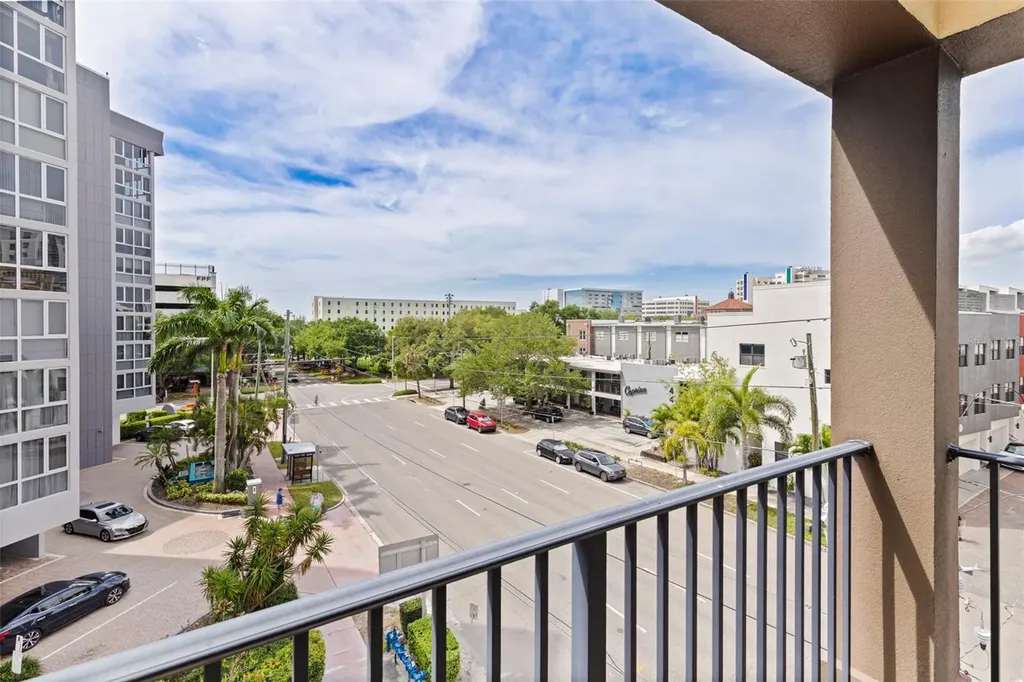200 4th Avenue S St Petersburg FL 33701