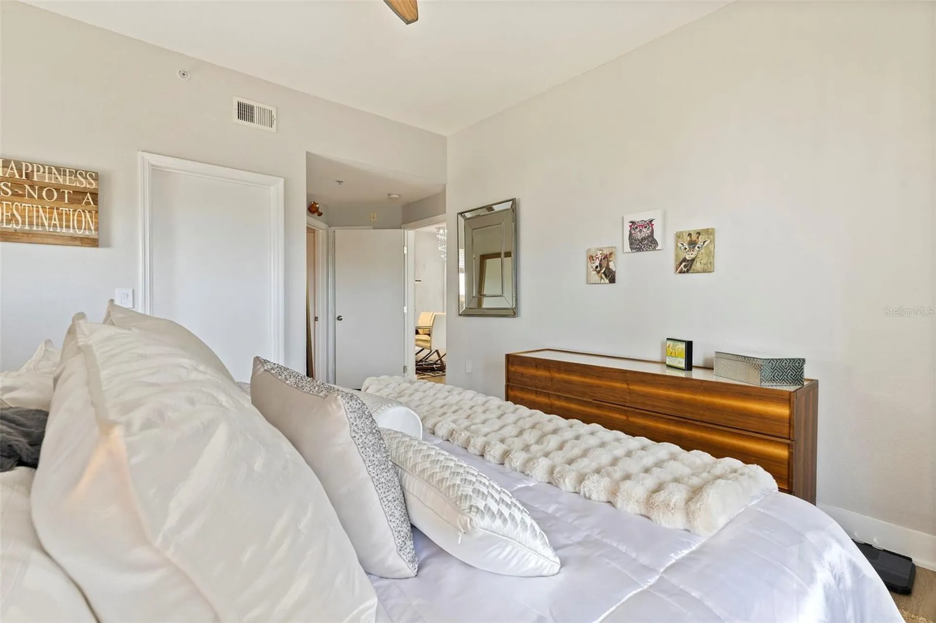 200 4th Avenue S St Petersburg FL 33701