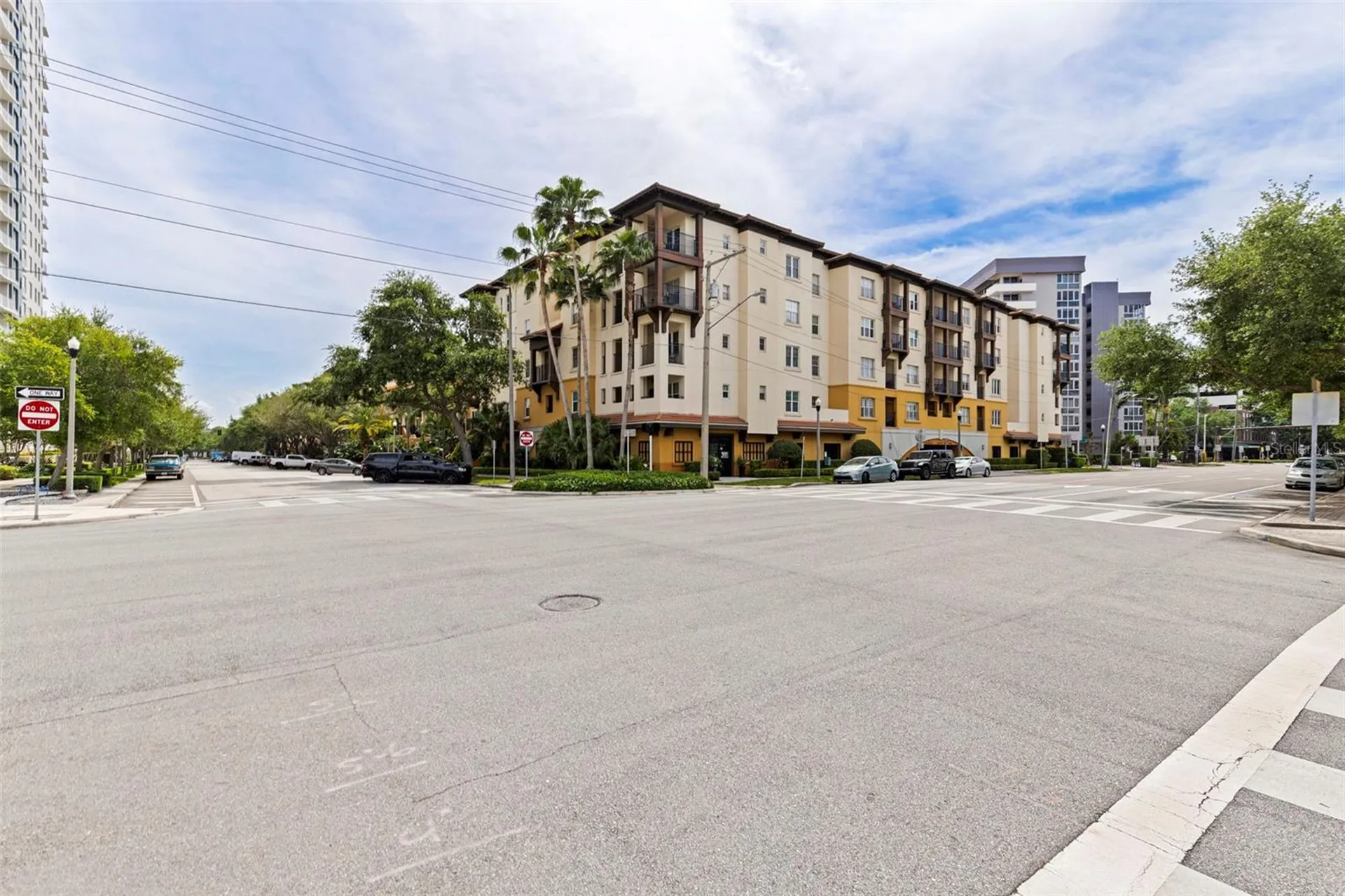 200 4th Avenue S St Petersburg FL 33701