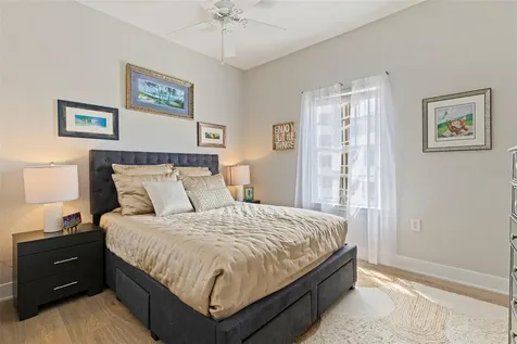 200 4th Avenue S St Petersburg FL 33701