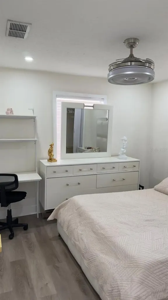 2109 E Navajo Avenue Tampa FL 33612