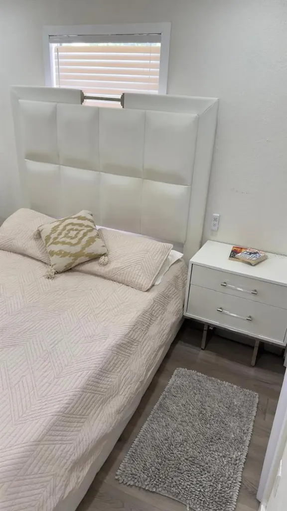 2109 E Navajo Avenue Tampa FL 33612