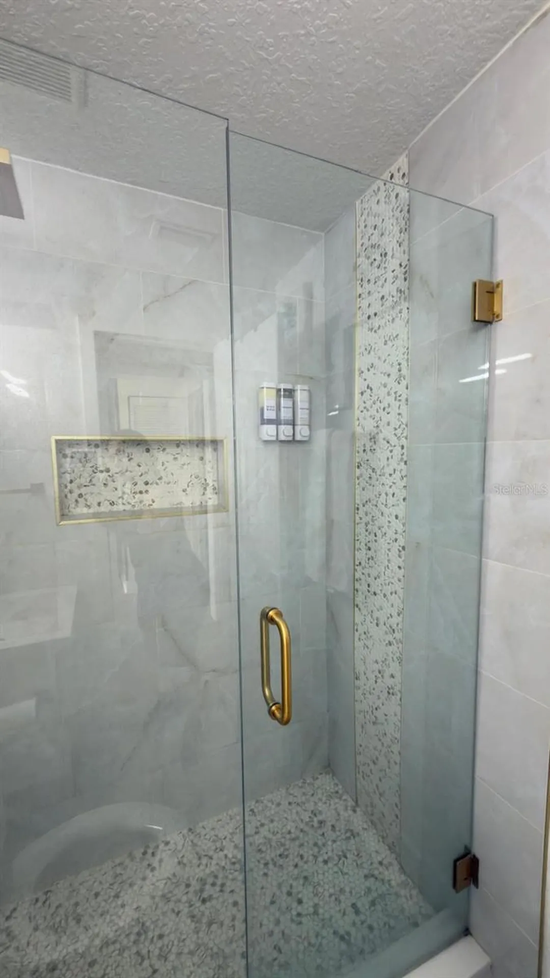 2109 E Navajo Avenue Tampa FL 33612