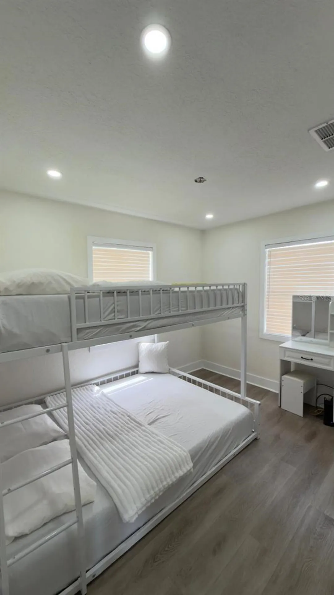 2109 E Navajo Avenue Tampa FL 33612