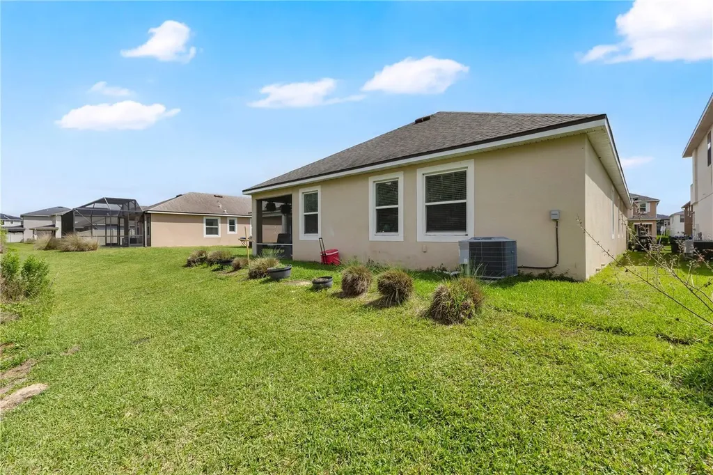 2436 Varenna Loop Kissimmee FL 34741