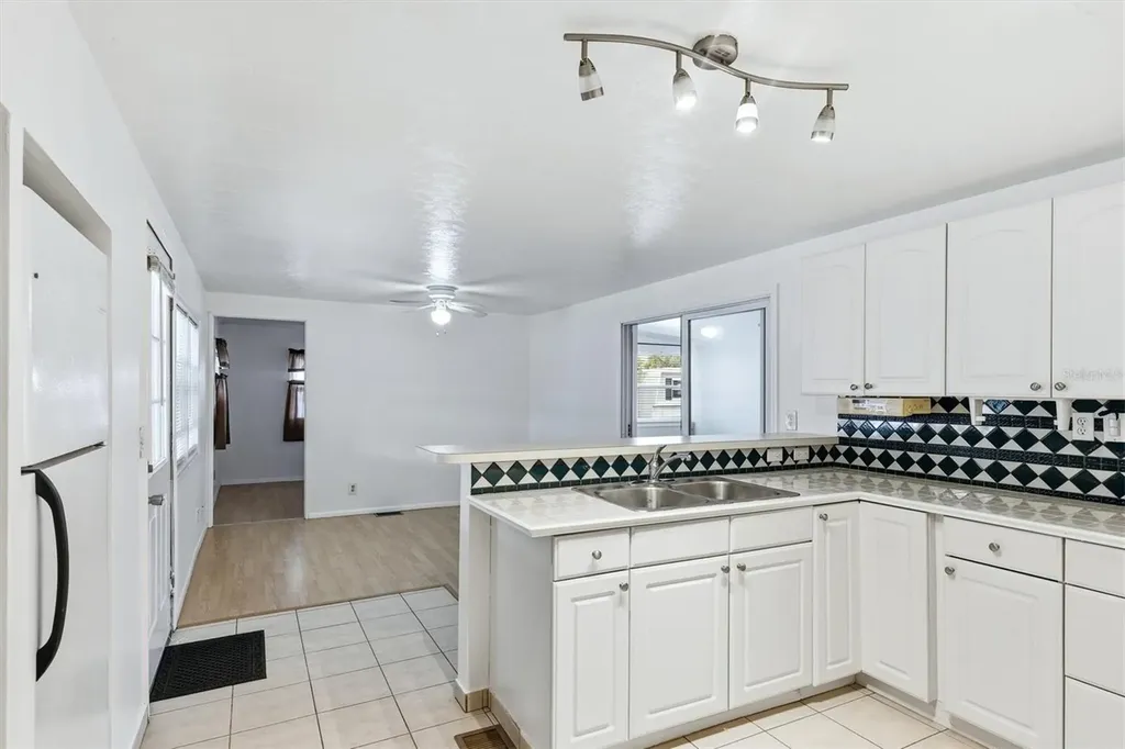 5236 Kenwood Avenue Sarasota FL 34234