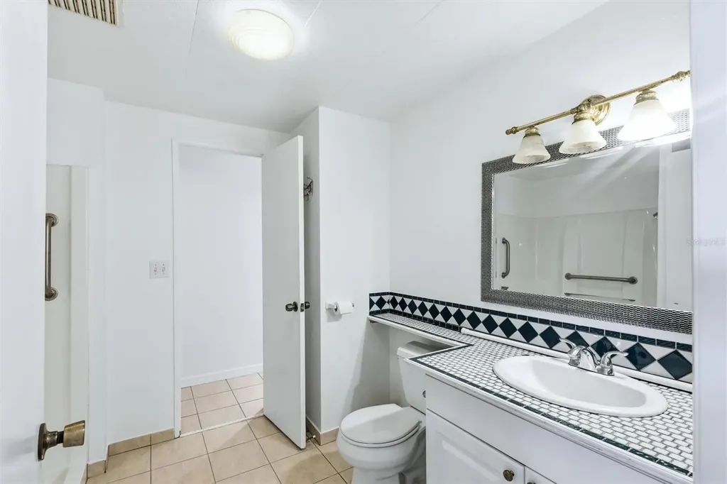5236 Kenwood Avenue Sarasota FL 34234