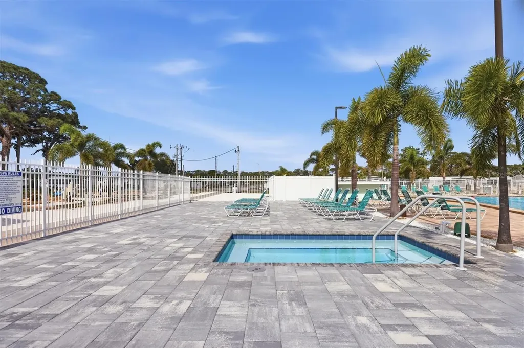 5236 Kenwood Avenue Sarasota FL 34234