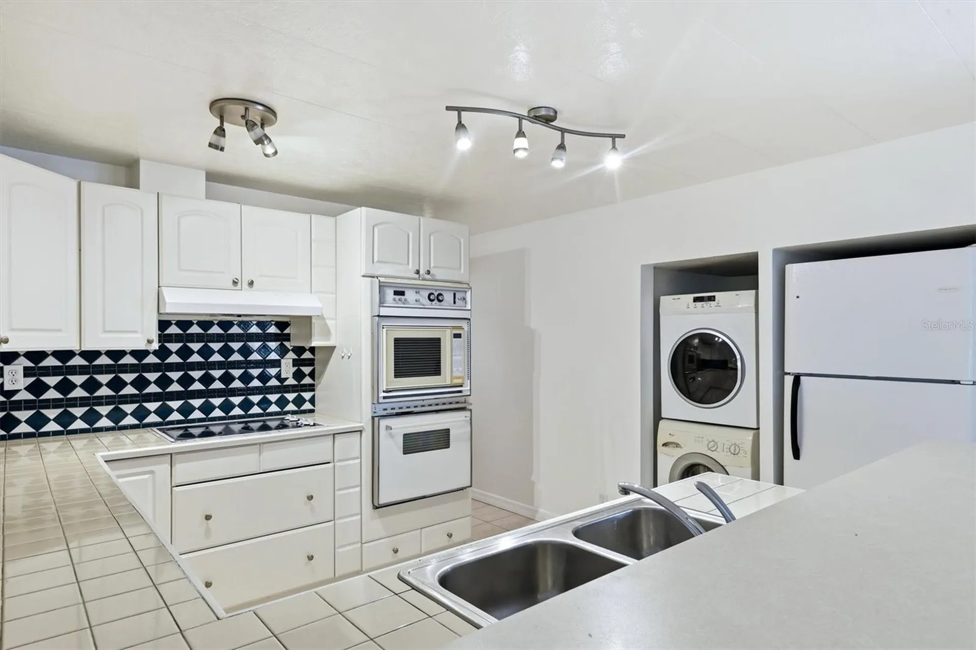 5236 Kenwood Avenue Sarasota FL 34234