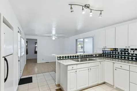 5236 Kenwood Avenue Sarasota FL 34234