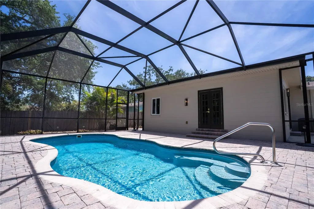 5135 101st Street N St Petersburg FL 33708
