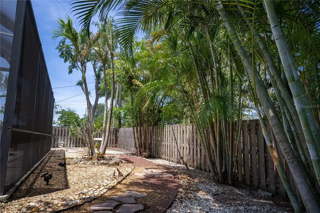 5135 101st Street N St Petersburg FL 33708