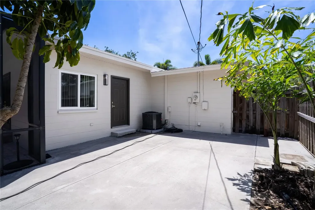 5135 101st Street N St Petersburg FL 33708