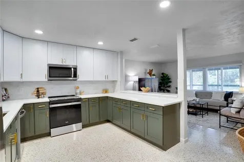 5135 101st Street N St Petersburg FL 33708