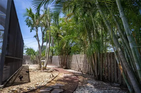 5135 101st Street N St Petersburg FL 33708