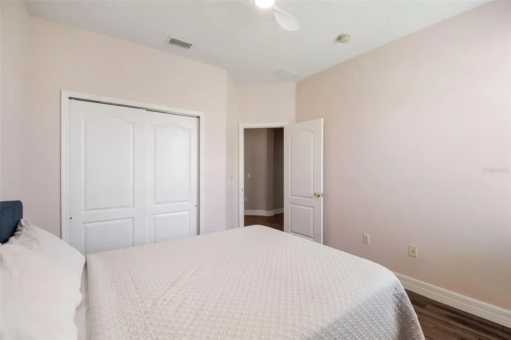 5405 Hammock View Lane Apollo Beach FL 33572
