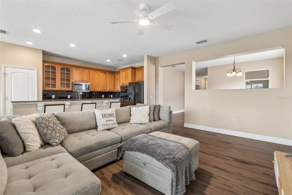 5405 Hammock View Lane Apollo Beach FL 33572