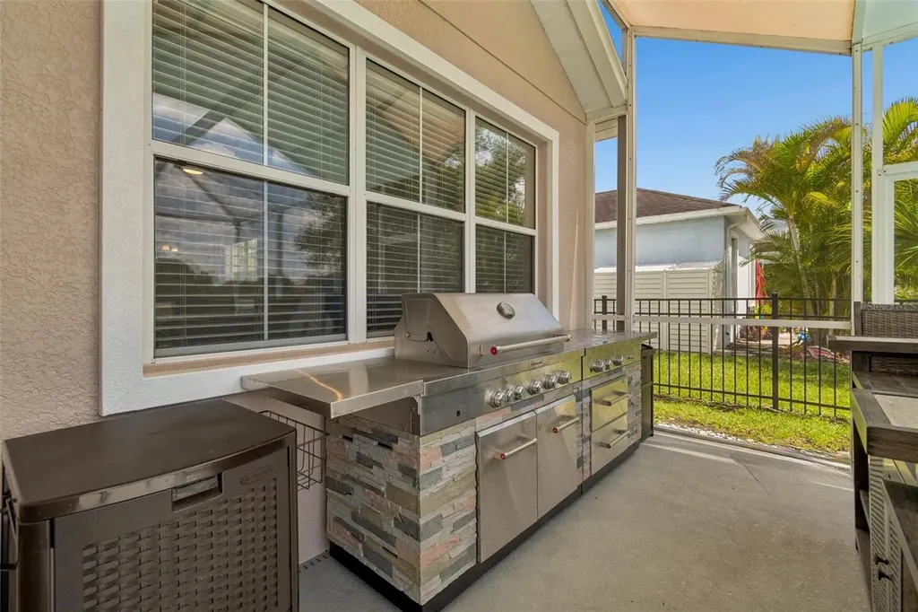 5405 Hammock View Lane Apollo Beach FL 33572