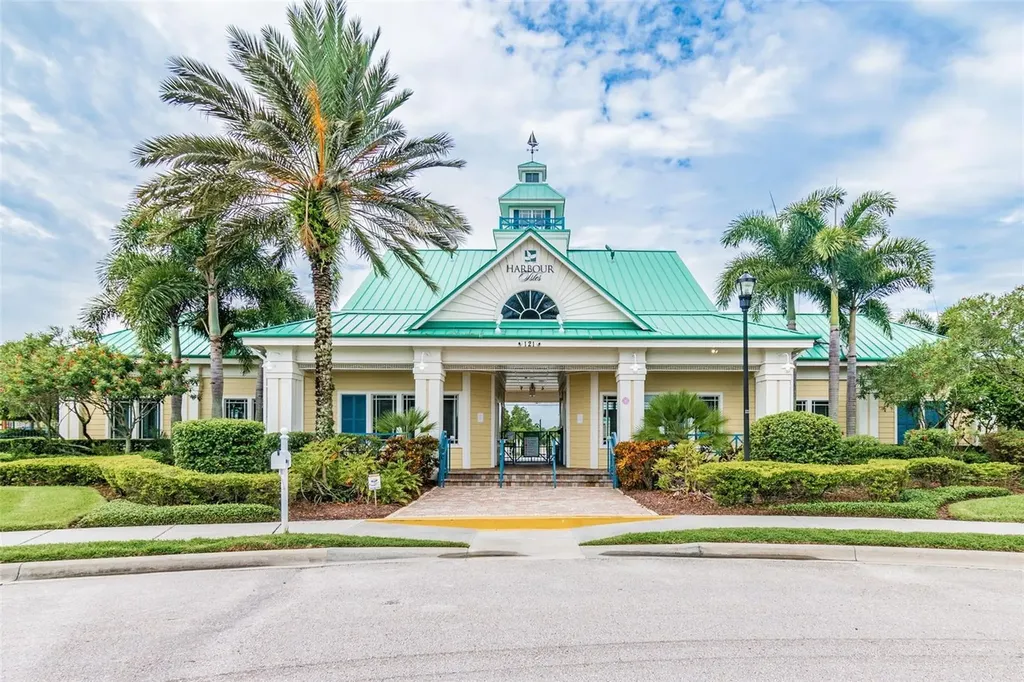 5405 Hammock View Lane Apollo Beach FL 33572