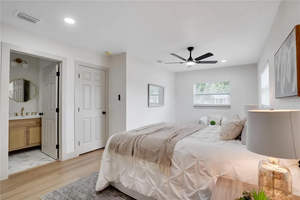 1950 75th Street N St Petersburg FL 33710